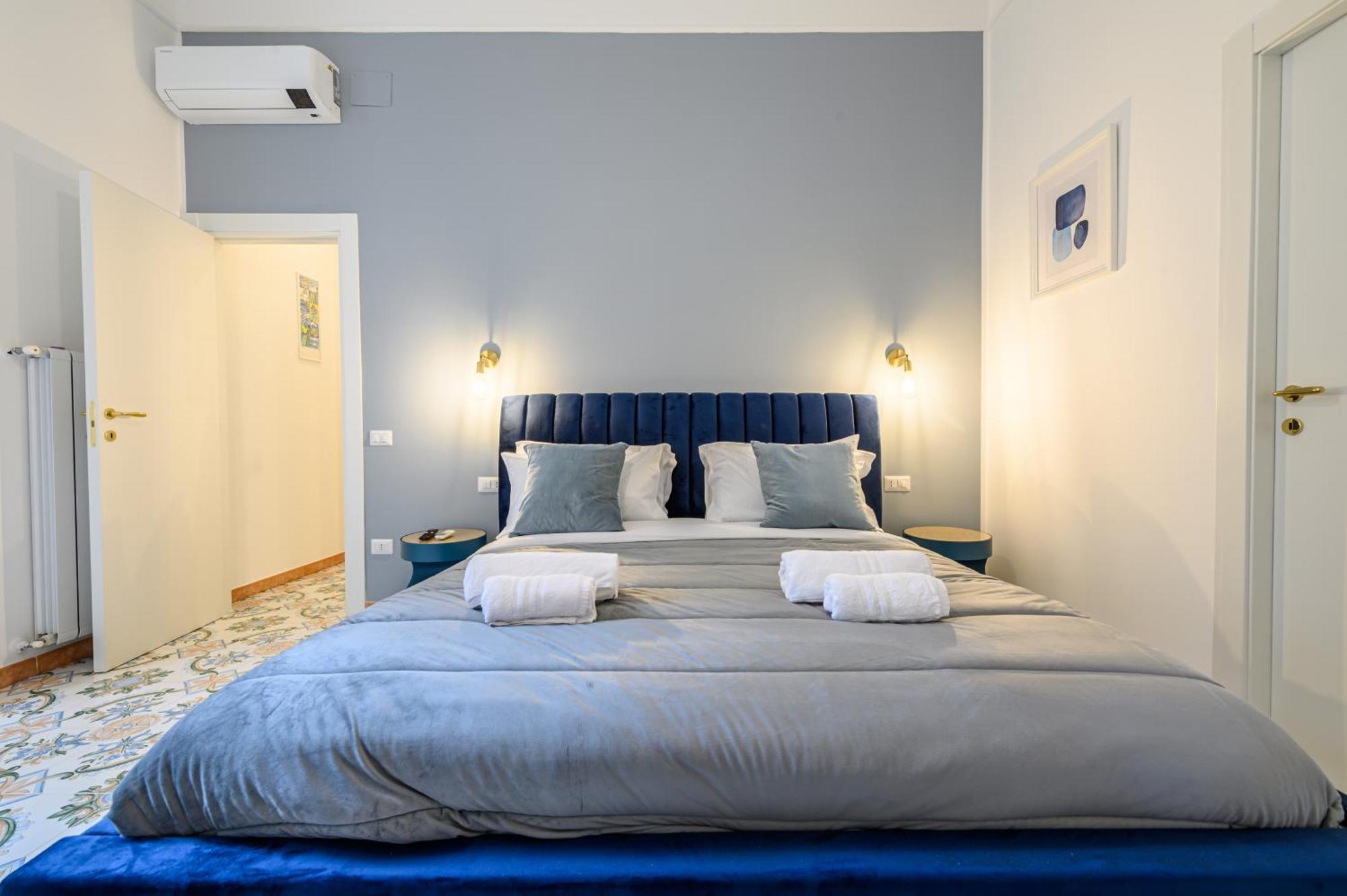Guest House 121 Charming Apartment Napoli Eksteriør bilde