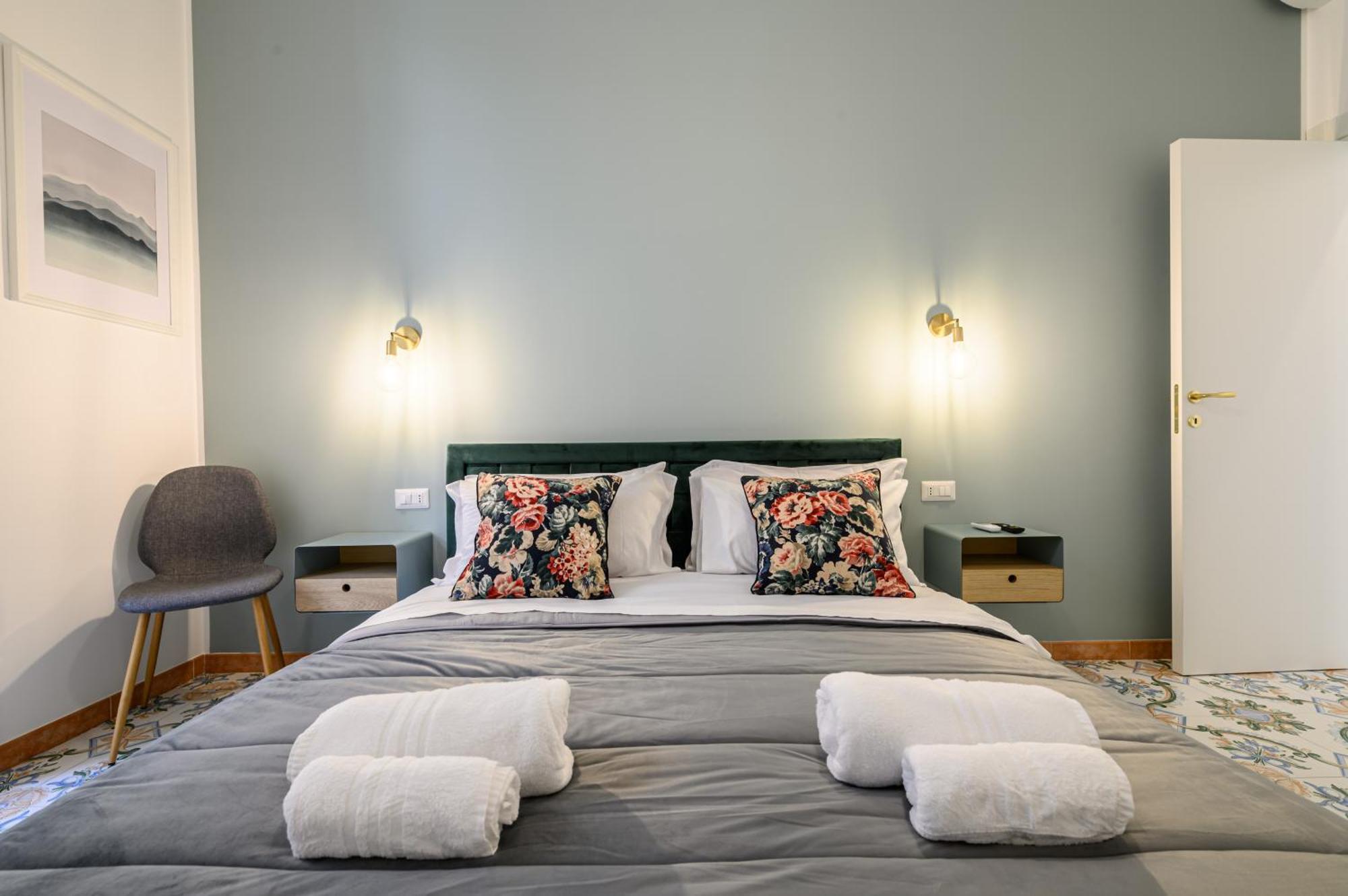Guest House 121 Charming Apartment Napoli Eksteriør bilde